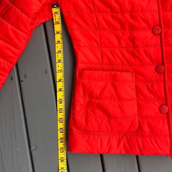 2/$25 🍣 Women’s Slim Puffer Red Orange Down Jacket Snap Buttons Size Medium - Picture 5 of 9